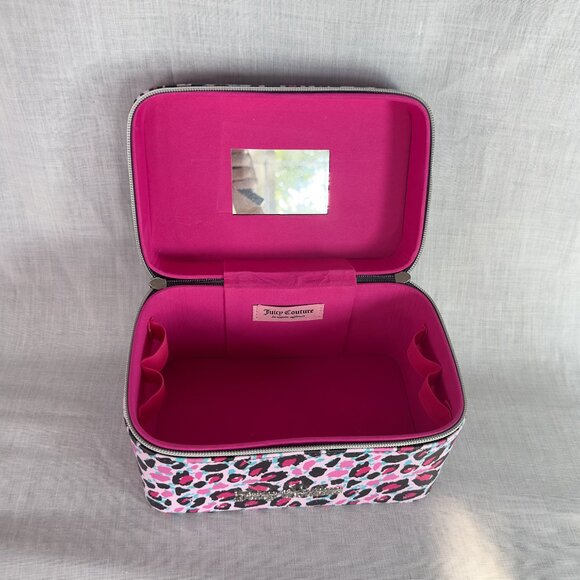 Juicy Couture Travel Cosmetic Case - Picture 5 of 5